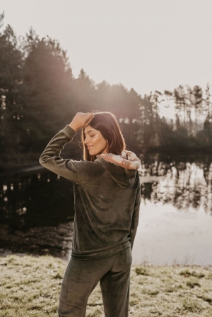 JULIA VELOURS OLIVE