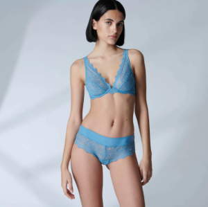 FREESIA 591/BLEU HIMALA