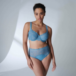FREESIA 591/BLEU HIMALA